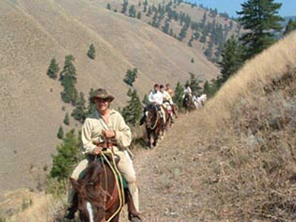 Horseback riding on Lewis & Clark trail