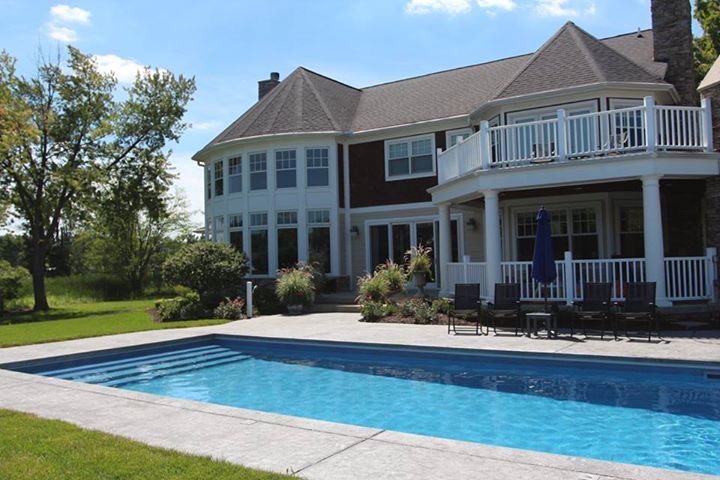 Outdoor In-ground pool