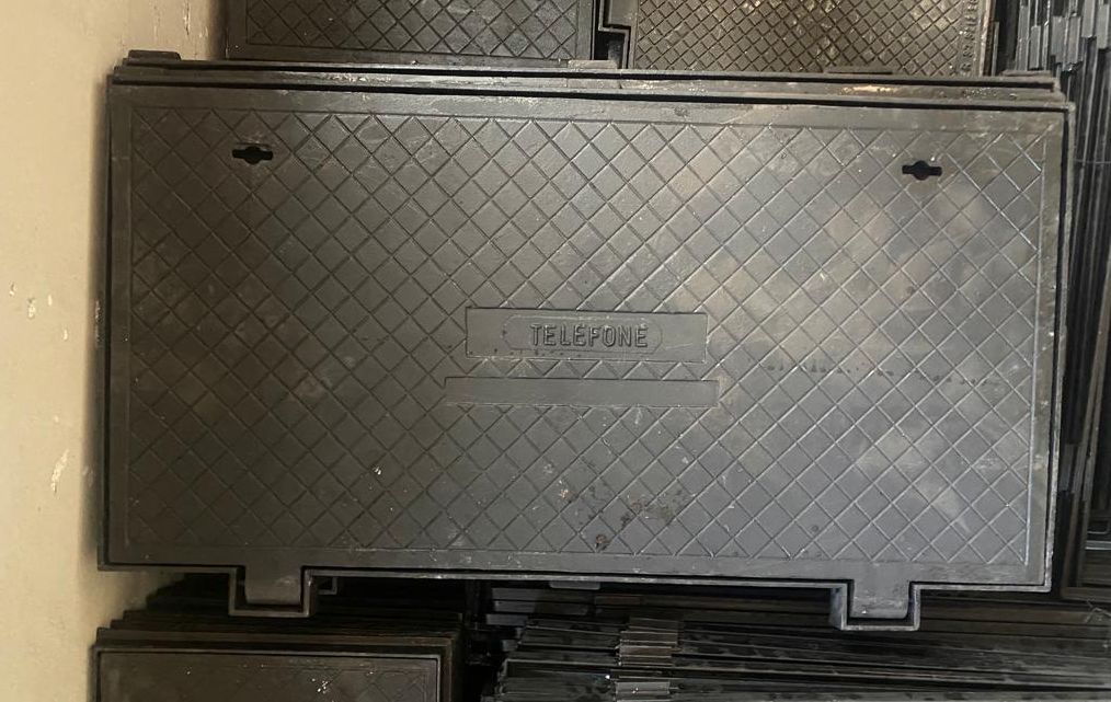 Tampão R2 110X55 Articulada Padrão Tampão R2 110X55 Articulada Padrão
