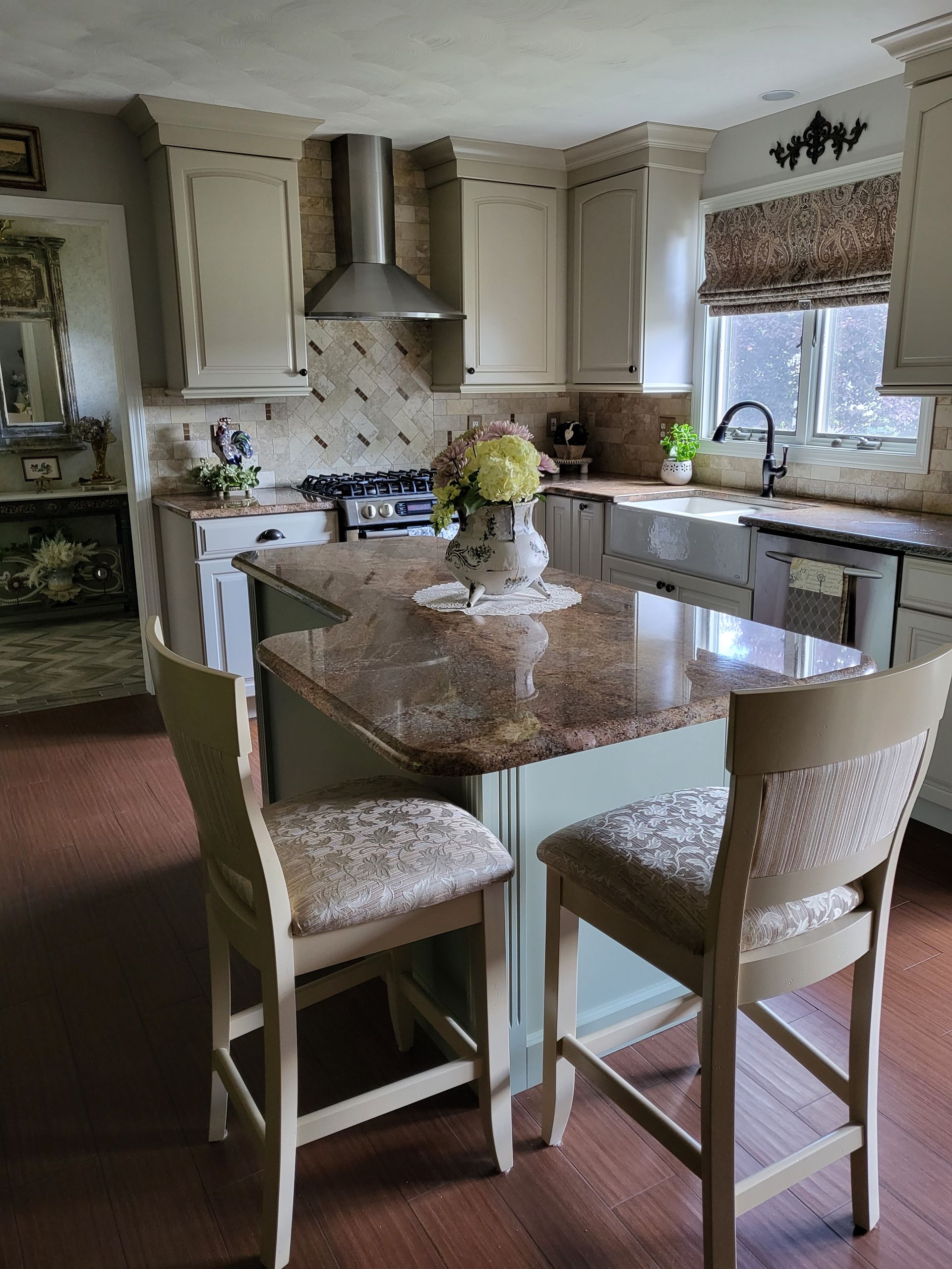 Kitchen remodeling and home interior decorating after photos in Springfield, MA