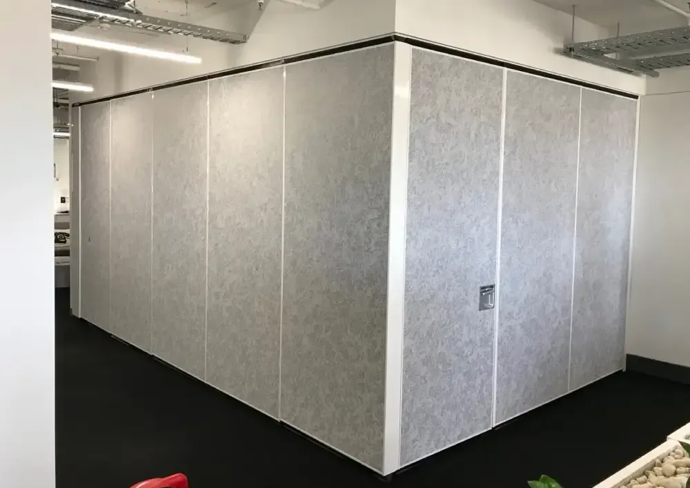 Installation of Operable Acoustic Walls at Evolution Mining's Sydney Office