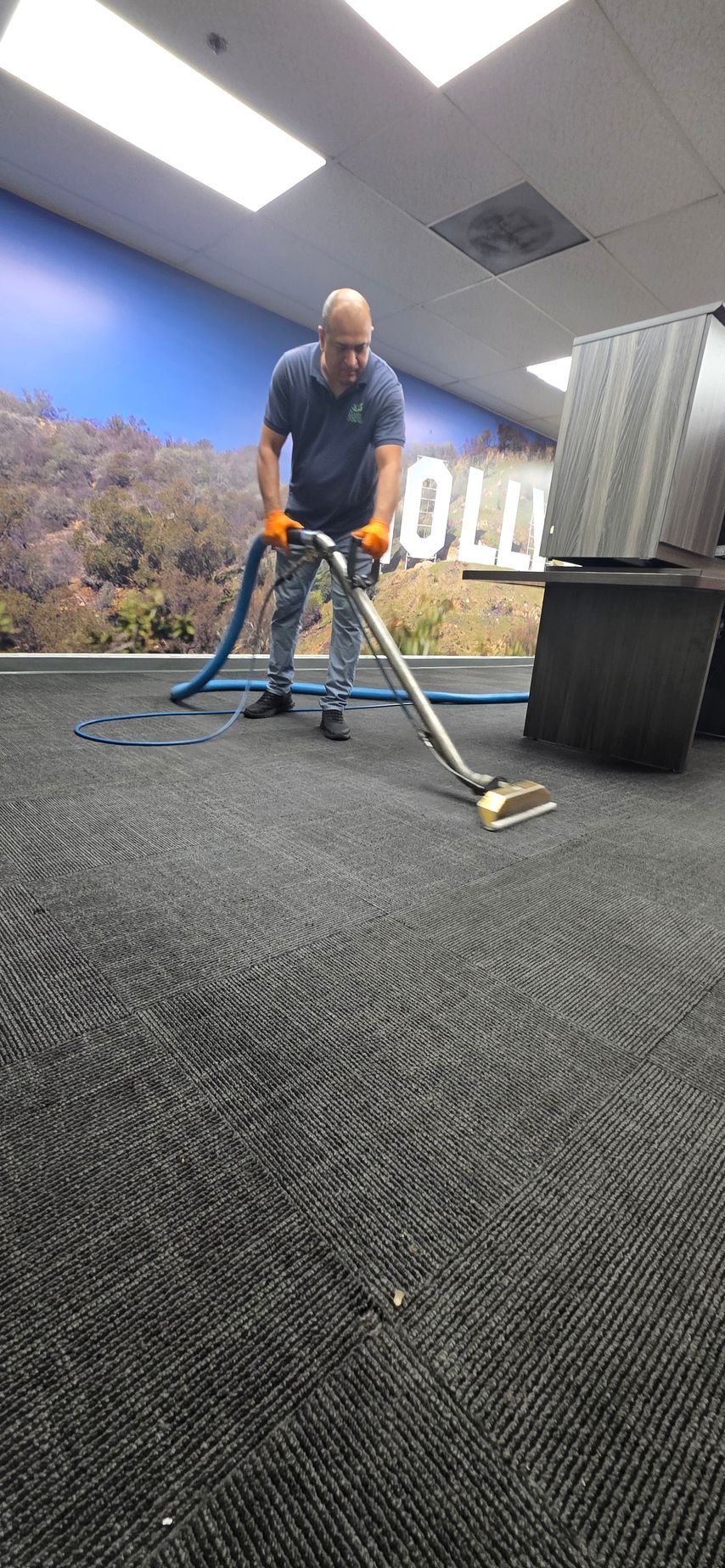 commercial carpet cleaning in Pacoima
