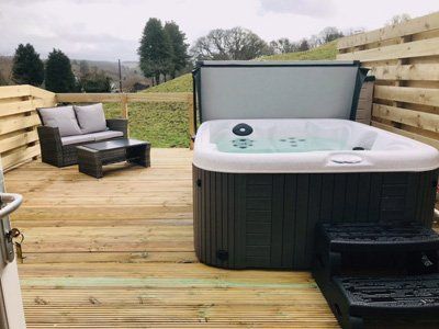 Dark Skies Mega Pod Hot Tub at Queensland Holiday Park