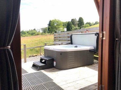 The hot tub at the Galloway Lodge Mega Pod at Queensland Holiday Park