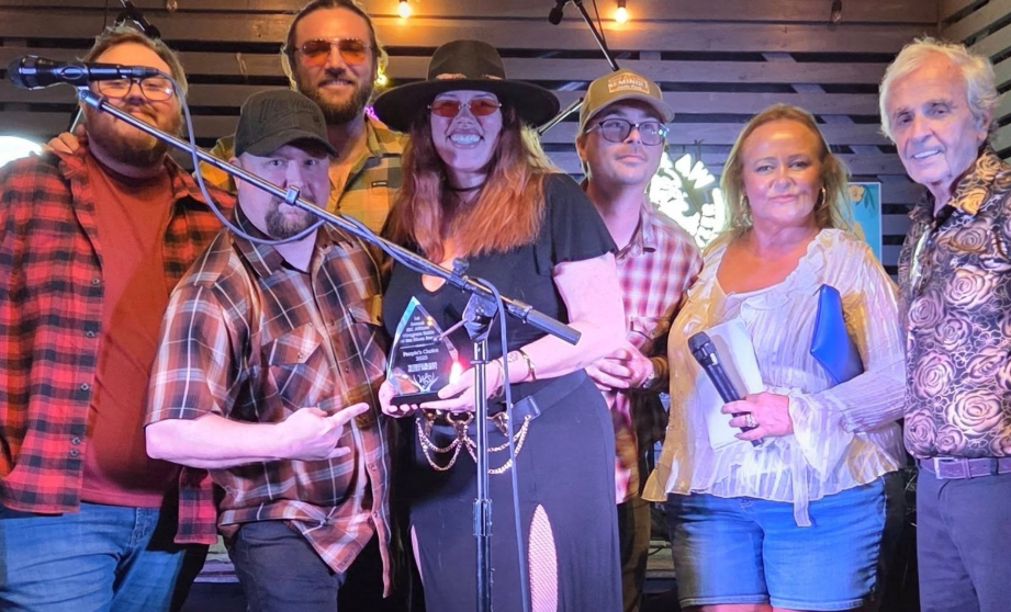 IBC Challenge People Choice Award Ariel Casey and the Vintage Revival