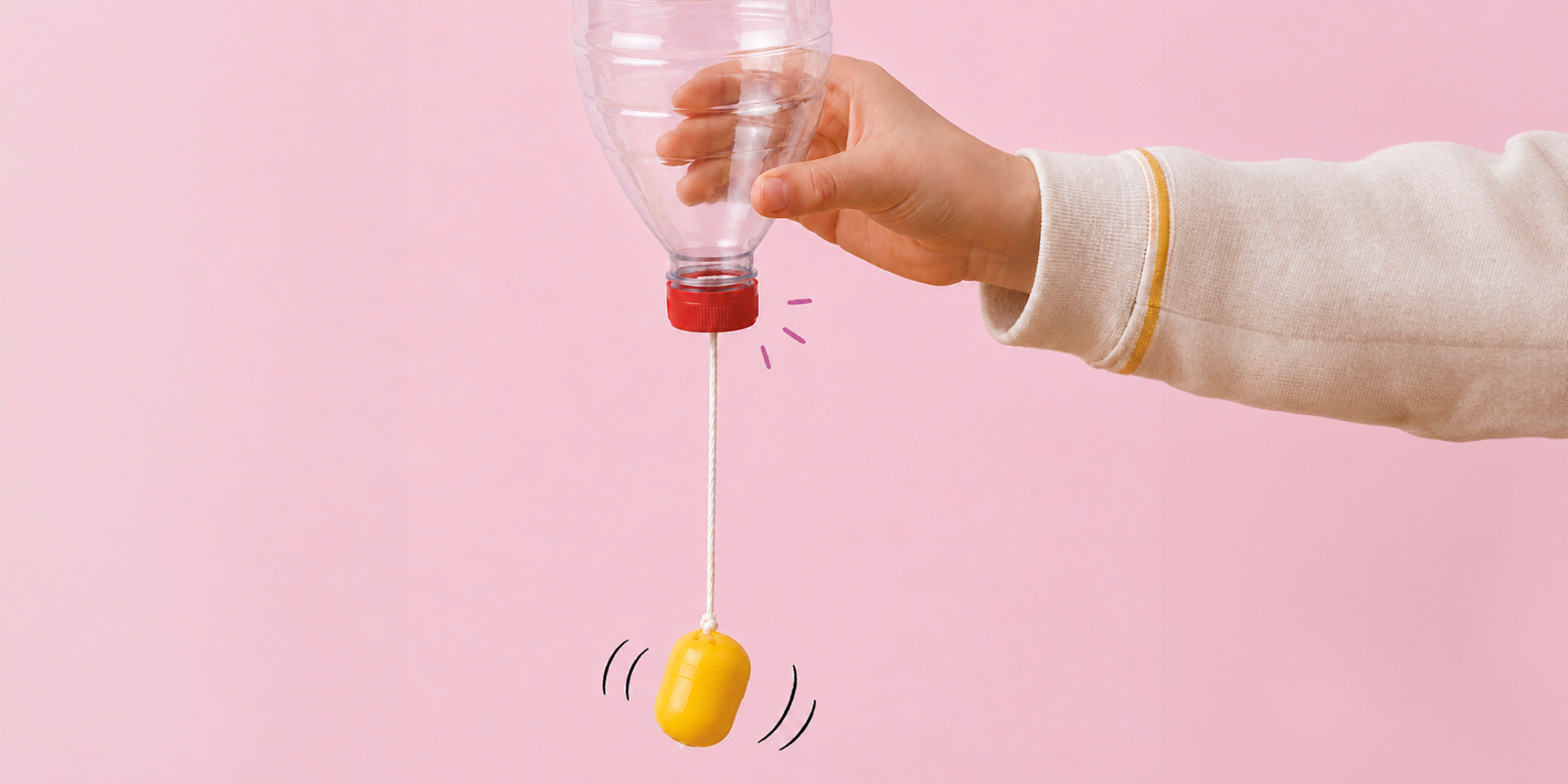Fangspiel aus recycelter Plastikflasche und Ü-Ei