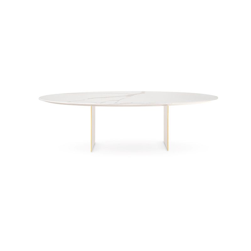 Mesa de jantar oval em mármore branco com duas pernas em pedestal sobre fundo branco.