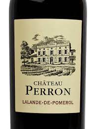 Wijnflesetiket: Chateau Perron, Lalande-de-Pomerol, met een zwart-wit afbeelding van een kasteel.