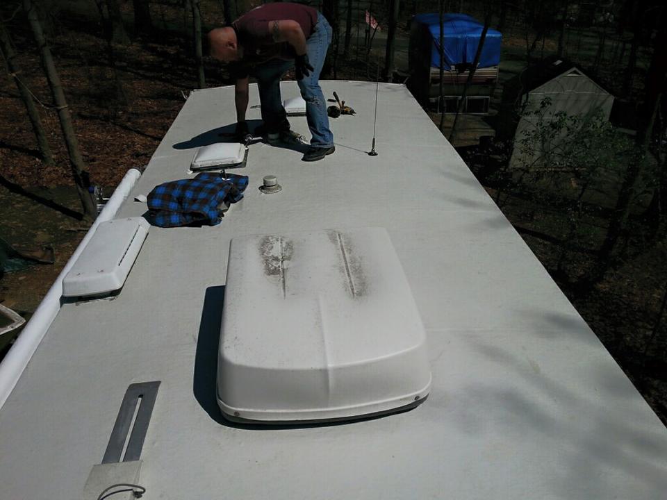 Roof Sealant Touch Up