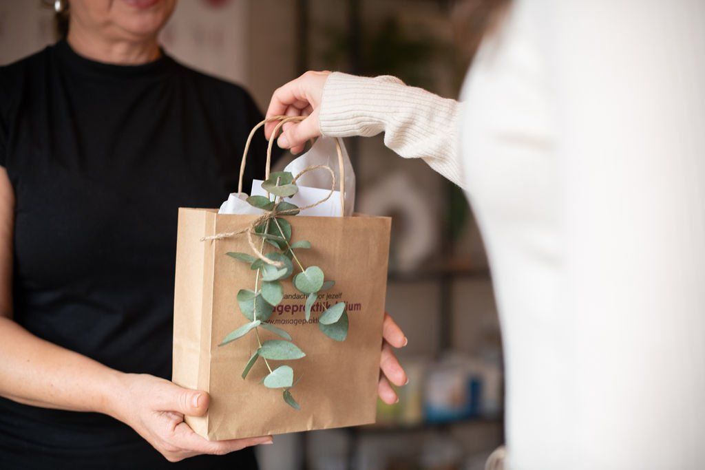 cadeaubon, massage, massagepraktijk, Rijnsburg, transformational cupping, ontspanning, healing, bindweefselmassage