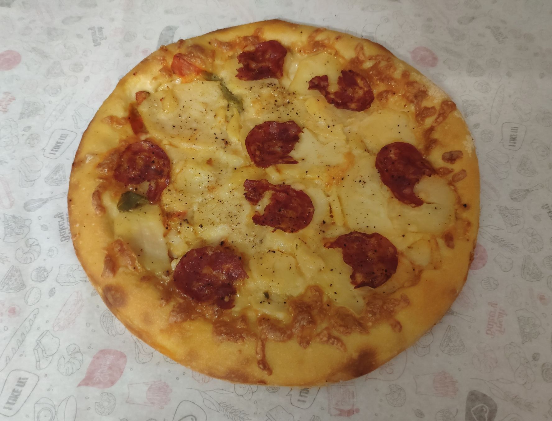 Patate, mozzarella e salame