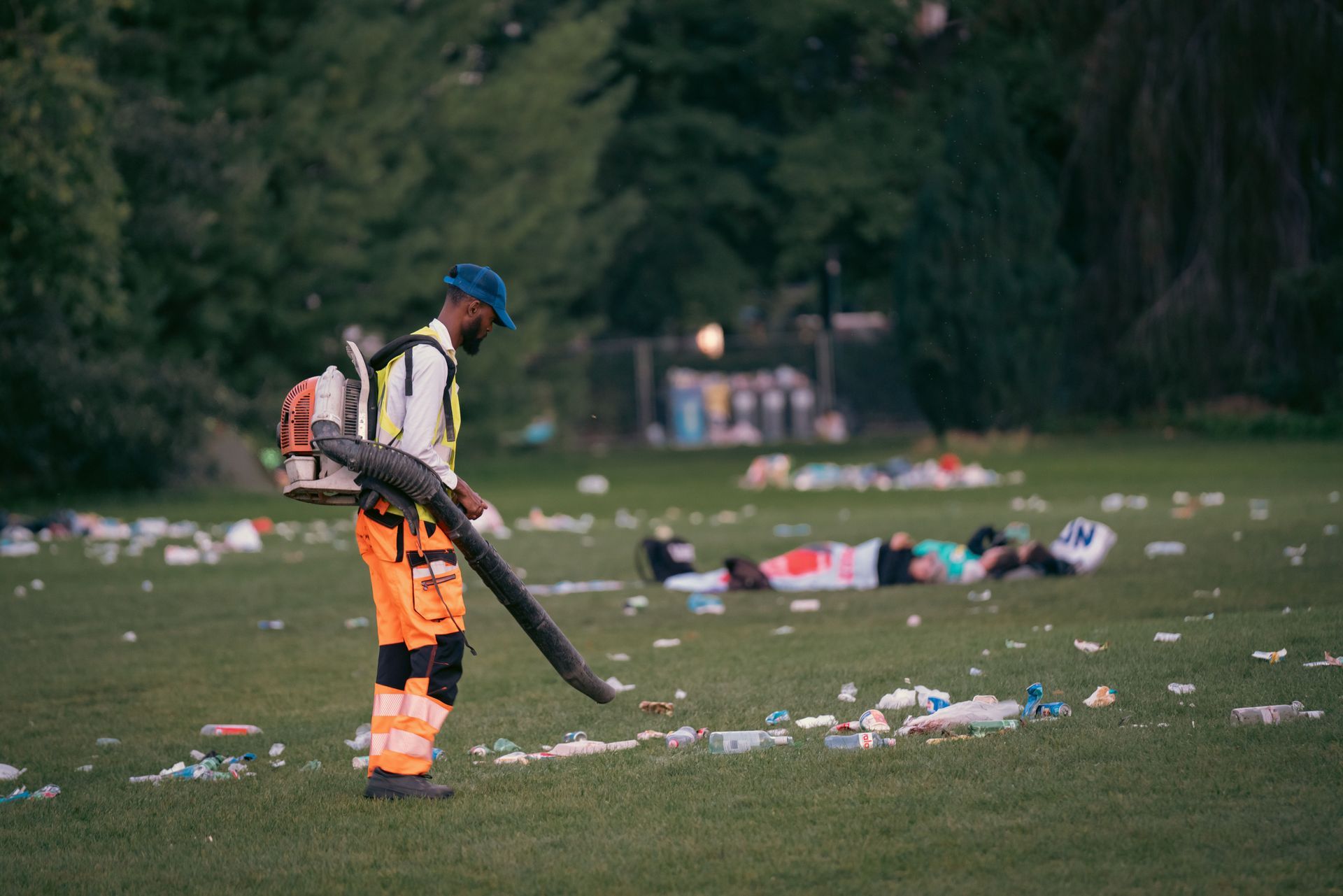 clean up crew after event