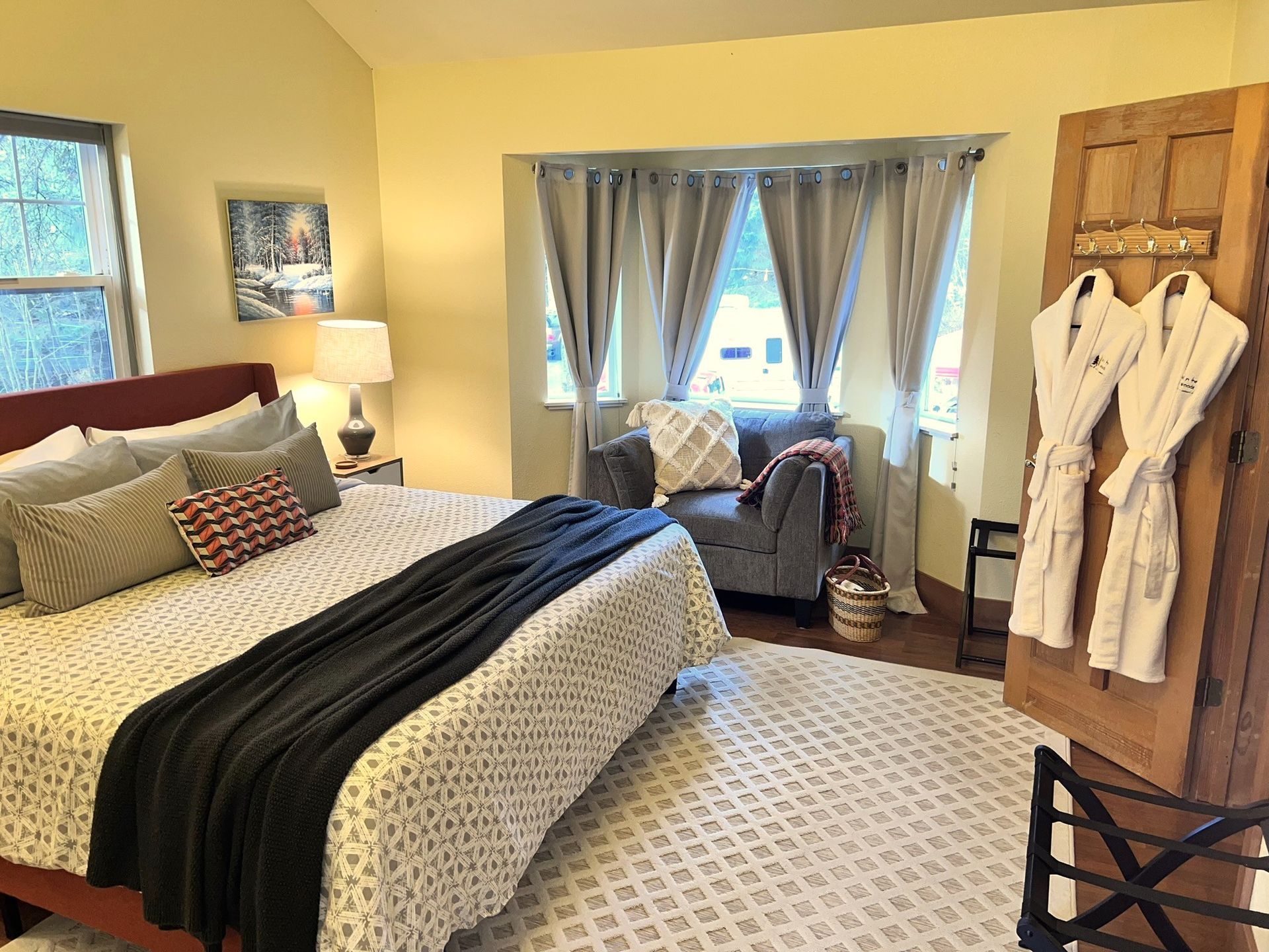 Salmon Suite