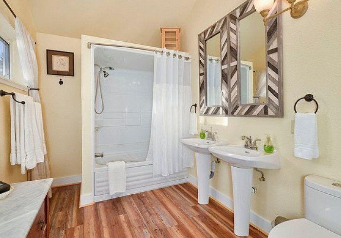 Mt. Marathon spacious deluxe suite in Bell In The Woods B&B in Alaska. Spacious private bathroom with shower and double vanity.