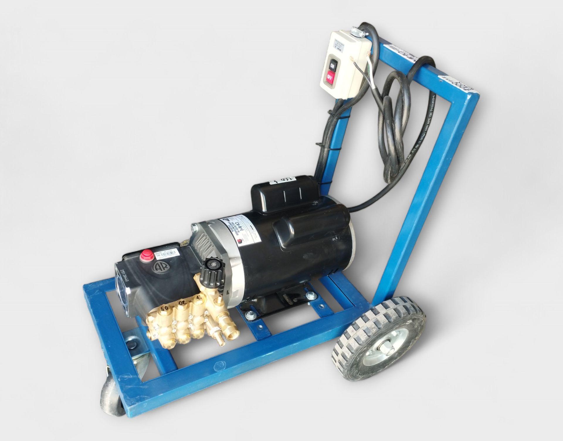 HIDROLAVADORA 2HP ELÉCTRICA MONOFÁSICA ALTA PRESIÓN, AGUA FRÍA