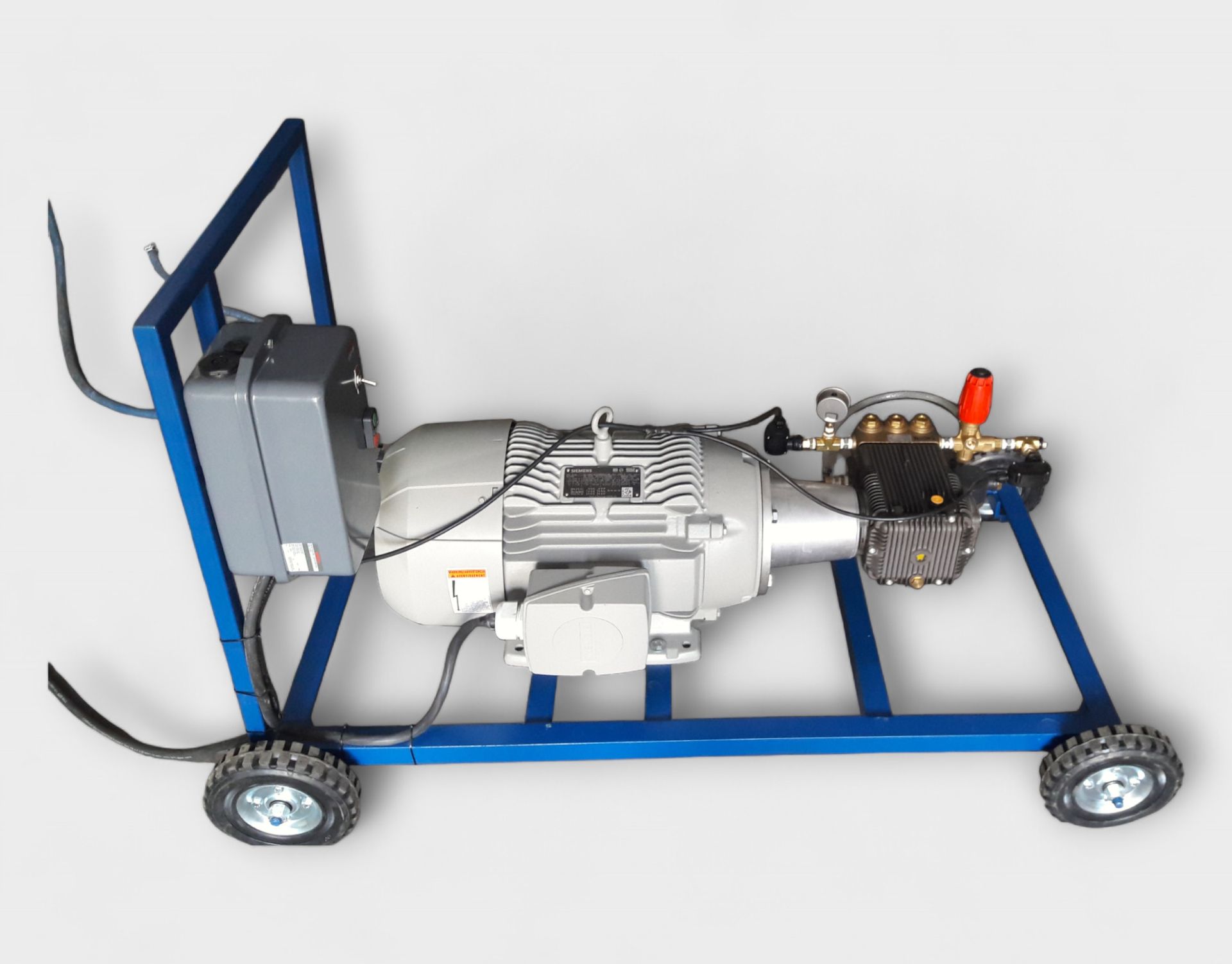 HIDROLAVADORA 20 HP ELÉCTRICA ALTA PRESIÓN, AGUA FRÍA