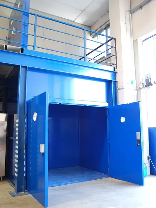 Piattaforma montacarichi per magazzini soppalcati e multi-livello, montacarichi a forbice, Montacarichi a pantografo, sollevatore a pantografo, pedana di sollevamento, piattaforme sollevamento, sollevatori pantografo, elevatori pantografo, tavole elevatrici, piattaforme elevatrici, pedane elevatrici, montacarichi, pedane di carico, piattaforme di carico, piattaforme di lavoro, piattaforme di manutenzione | Tesis