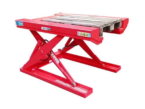 Tavola elevatrice con piano a U per movimentazione pallet direttamente da pavimento, senza fossa | Tesis