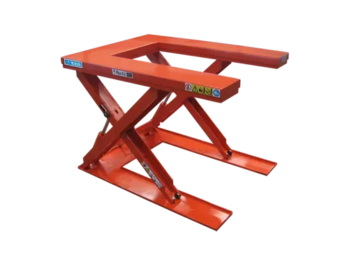 Tavola elevatrice extra-piatta ad altezza ridotta con piano sagomato a U | Tesis