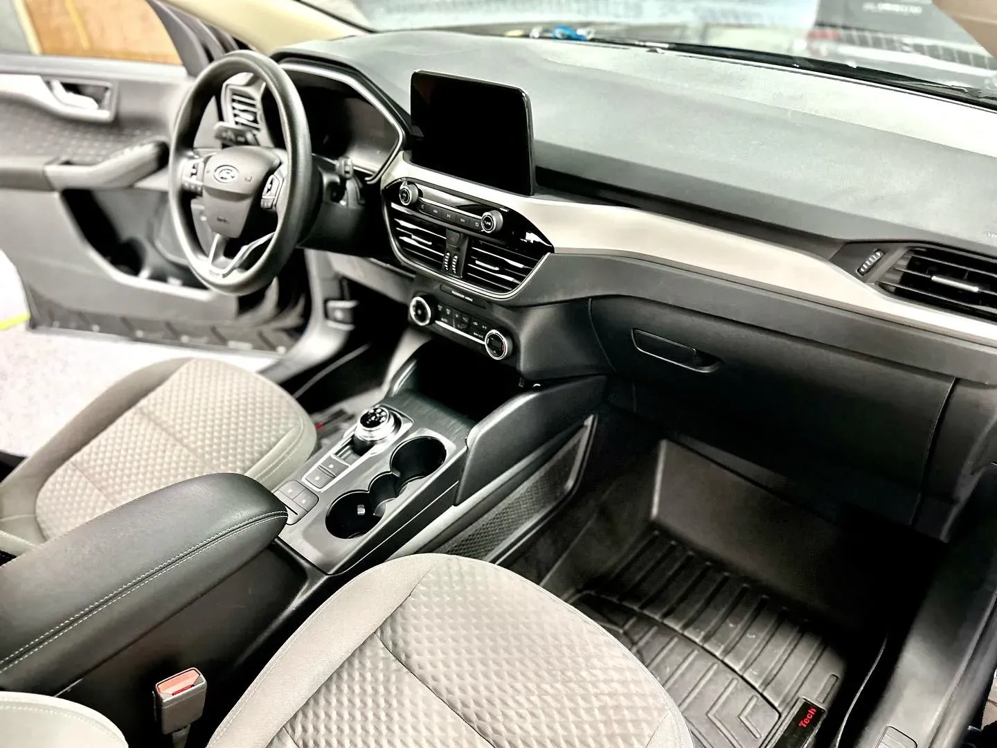 how long does a full car detail take