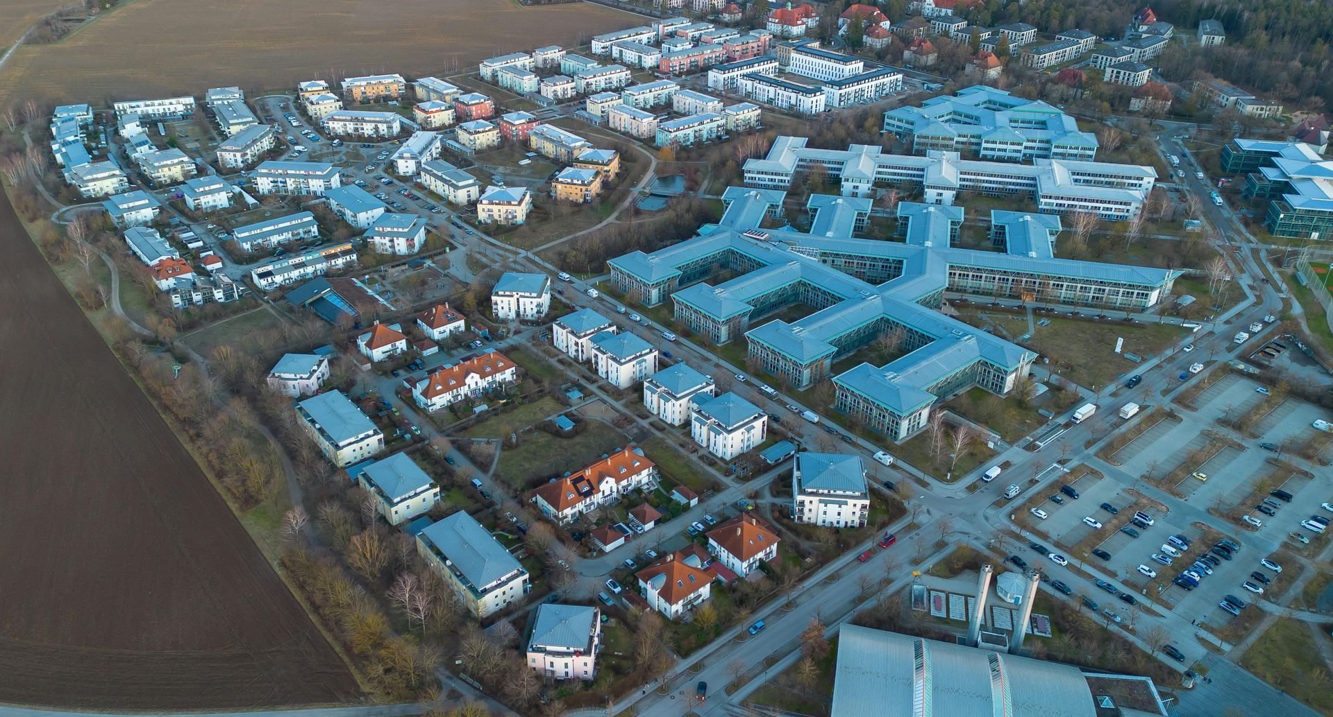 Bird eye view picture of a neighborhood of homes
