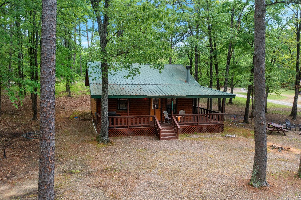 Lost in the West Cabin in Broken Bow Oklahoma