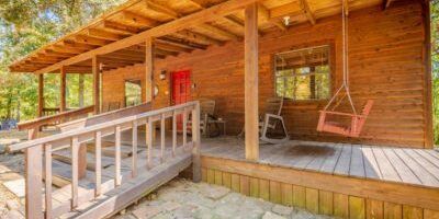 Red Fox Den Broken Bow Cabin