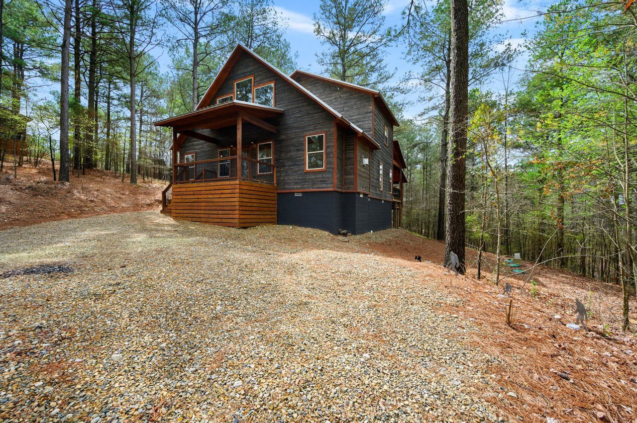 Worry Less Cabin More cabin in Broken Bow Oklahoma