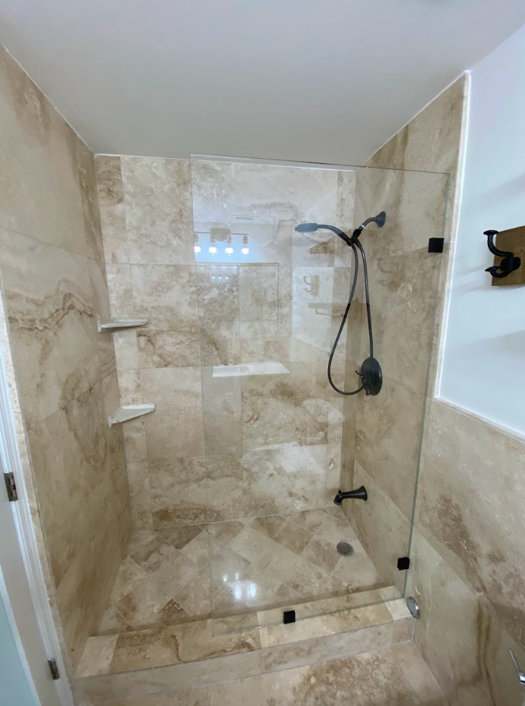 miami frameless shower Splash panel
