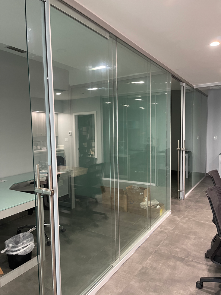 Frameless shower installation Miami Fl picture