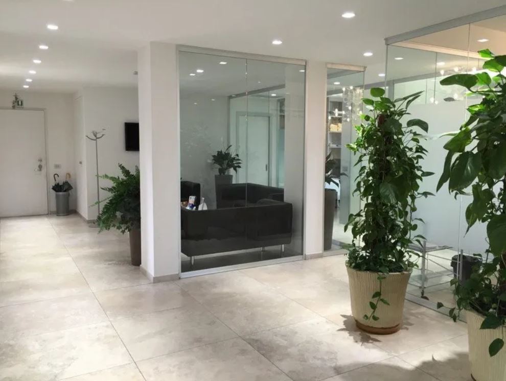 Notary office with waiting room