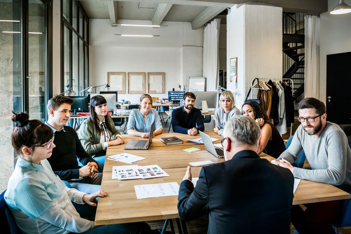 Riunione tra colleghi di lavoro