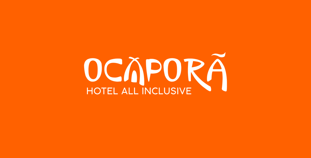 O logotipo do hotel ocapora com tudo incluído é laranja e branco.