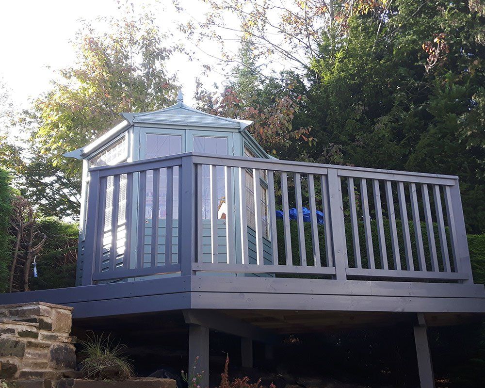 exterior painting and decorating - decking - summerhouse