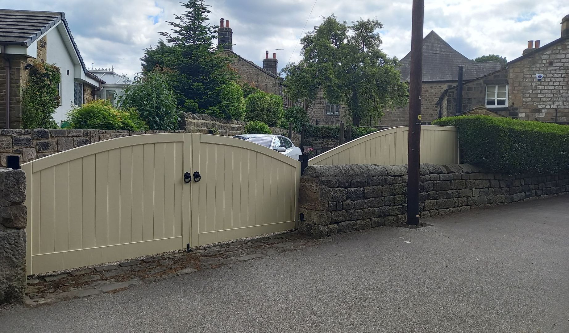exterior painting and decorating - cottage - gates