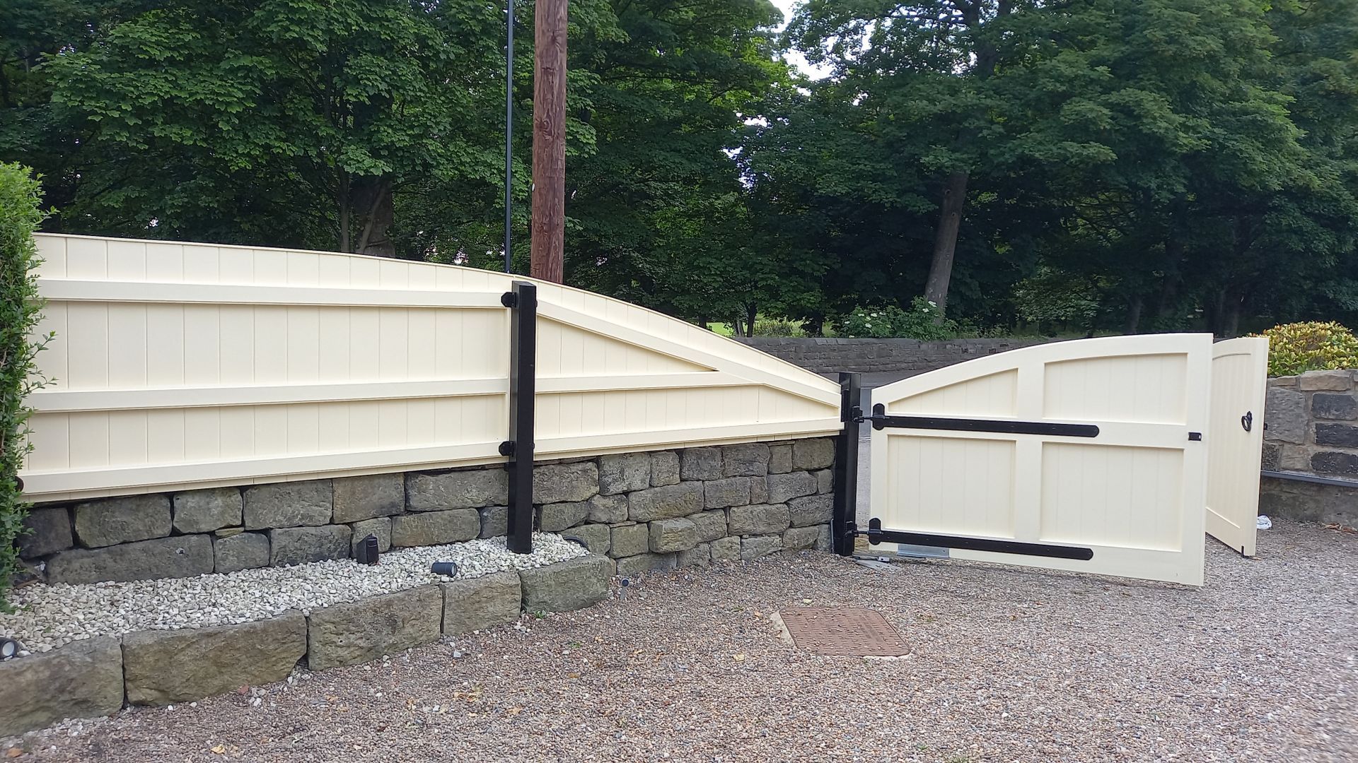 exterior painting and decorating - cottage - gates