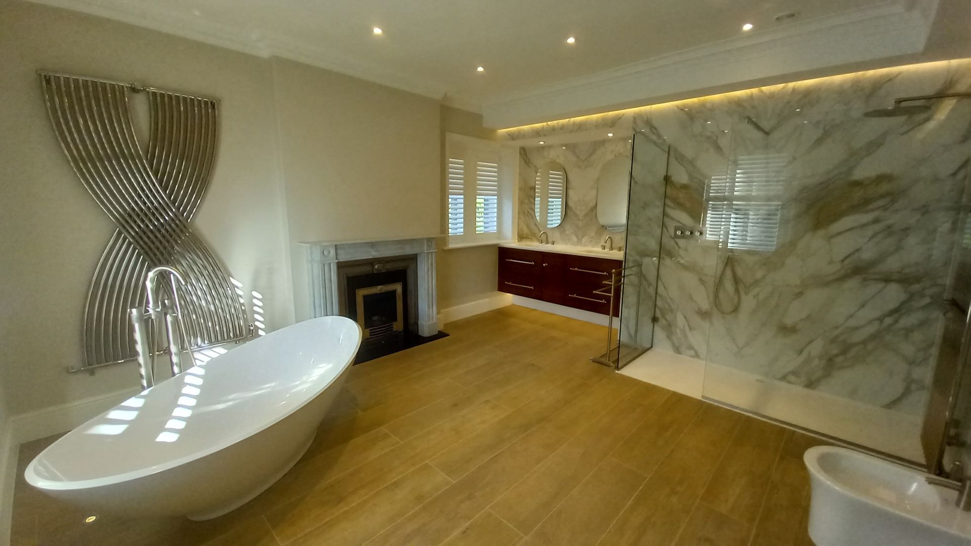 decorative finishes - interior design - painting and decorating - bespoke decor - bathroom