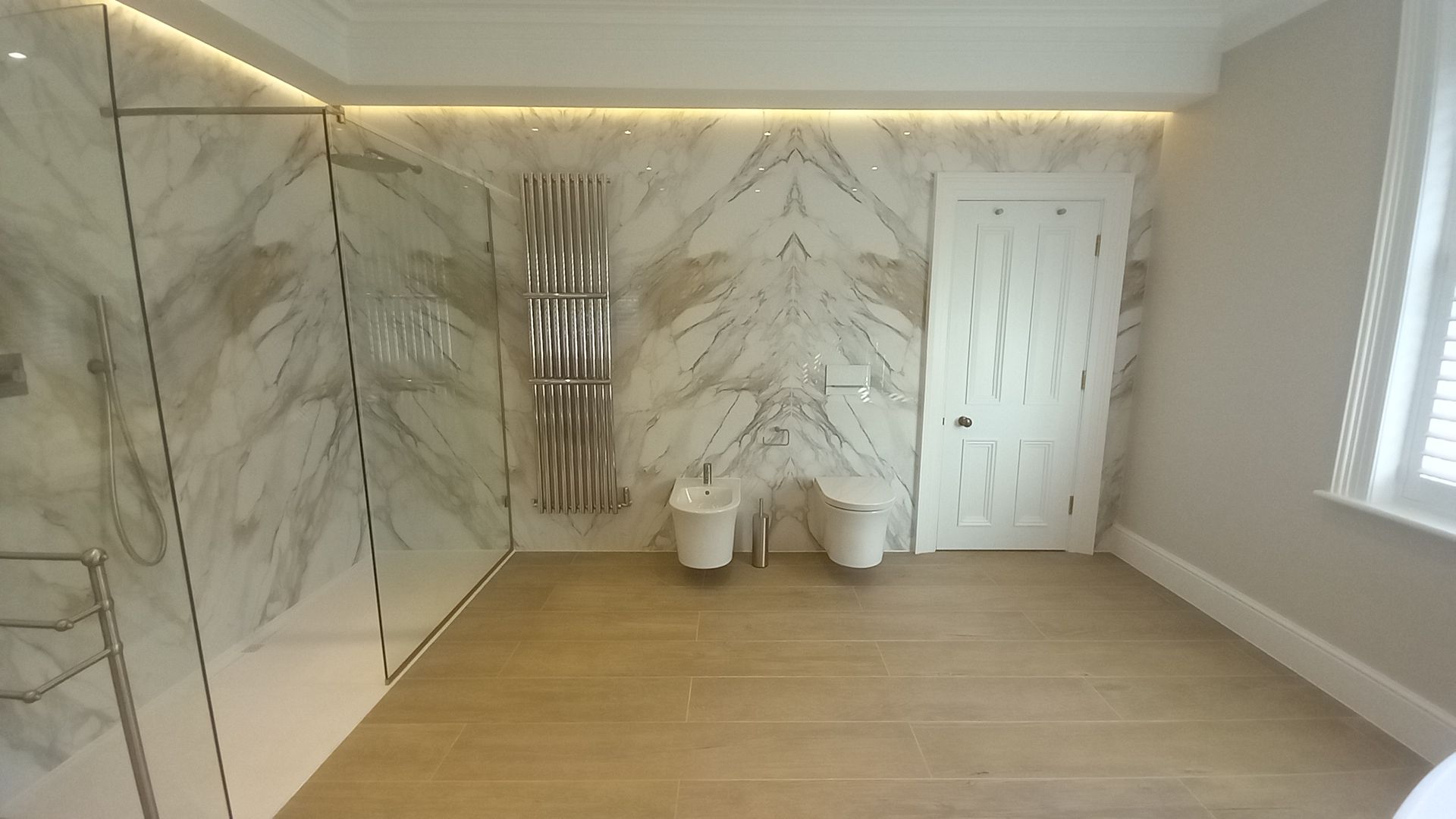 decorative finishes - interior design - painting and decorating - bespoke decor - bathroom