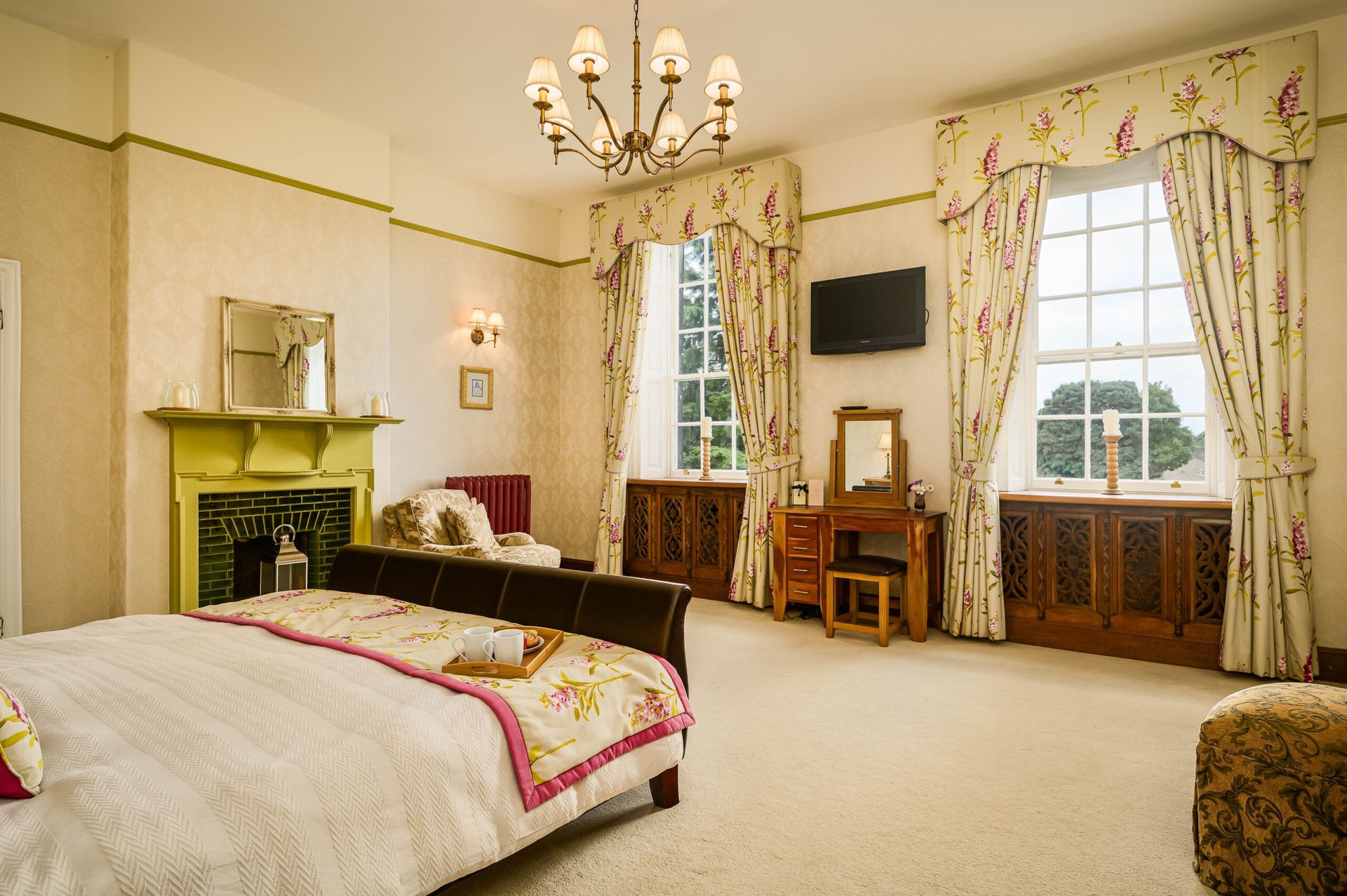 Bedroom suite renovation in an Adel period property, expert finishes and colour consultation.