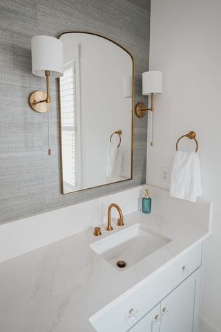 A Bathroom With A Sink, Mirror, And Lamp - Countertop Specialists in Savannah, GA A Bathroom With A Sink, Mirror, And Lamp - Countertop Specialists in Savannah, GA