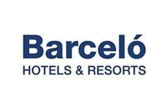 Logotipo de Barceló Hotels & Resorts en azul oscuro sobre fondo blanco.