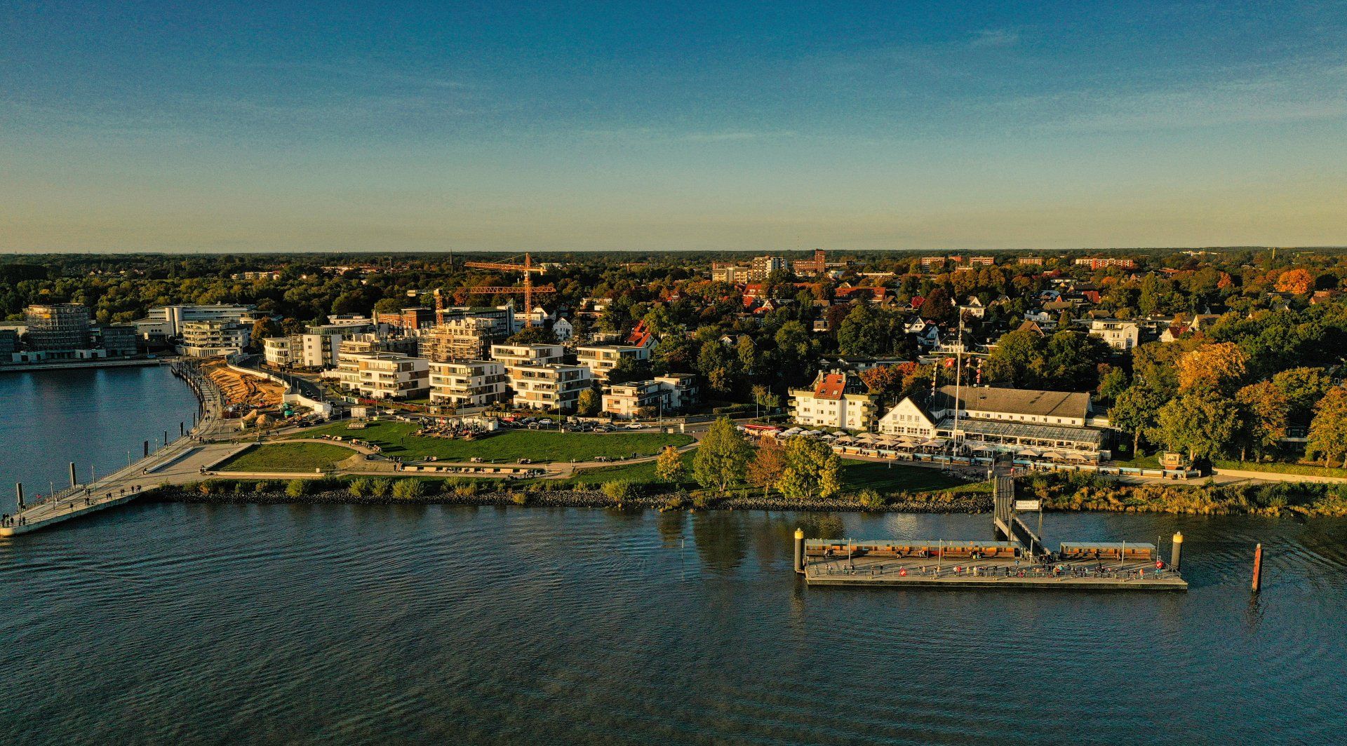 Quartier Wedel Nord, Bauareal, Elbe