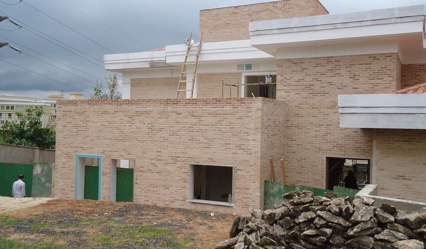 Obra comercial da Caetano e Amaral