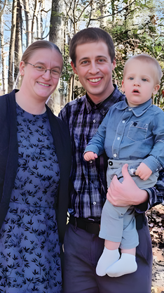 Henry Knicely and family, managing owner of Everstead Farm Supply’s Virginia territory