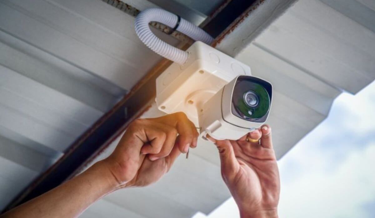 property manager surveillance monitor