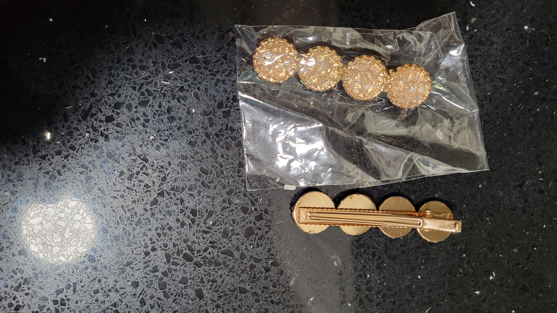 RF368 - 2 Set Gold Pin