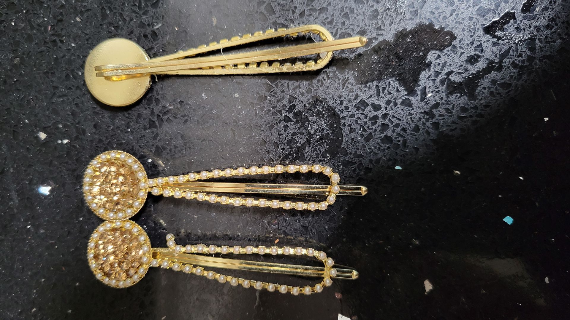RF368 - 1 Pair Mini Chips and Gold Clips for Woman and Girls