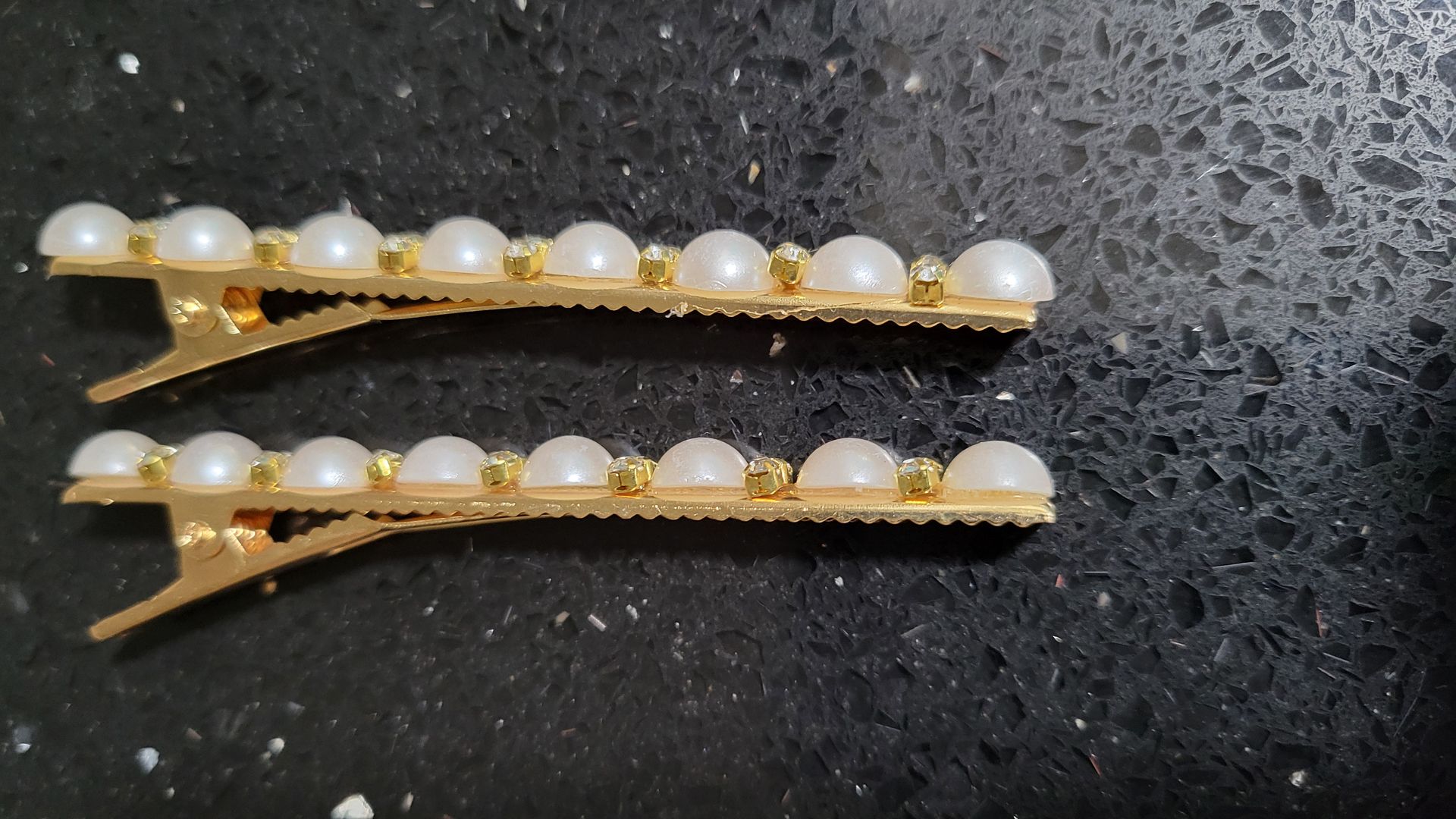 RF368 - 2 Pair Mini Pearl Gold Plated Hair Pin for Woman and Girls