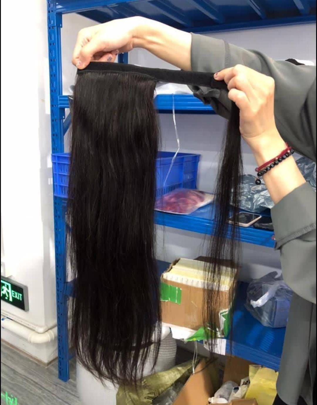 RF368- 22-inch Natural Black Straight Drawstring Ponytail