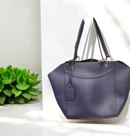 RF368 - Ralph Lauren Navy Blue Handbag